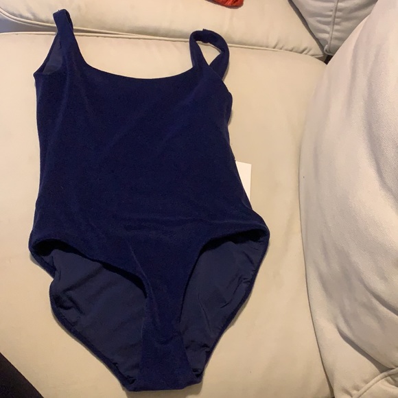 ONIA Kelly One Piece NEW - Picture 5 of 9